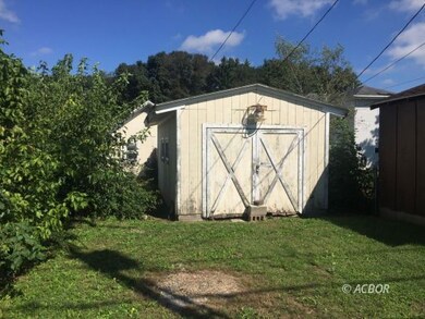 1 Car detached garage