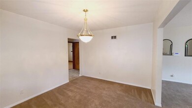 4751 Penrose St, Saint Louis, MO 63115 - photo 7