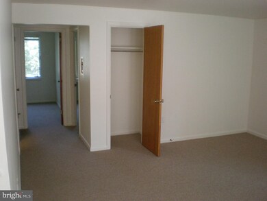 250 Tanglewood Ln unit B2, King of Prussia, PA 19406 - photo 6