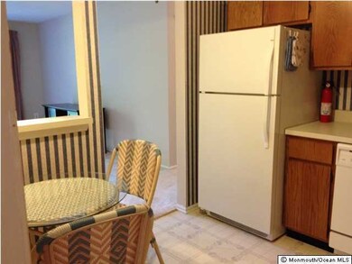 43 Players Cir, Tinton Falls, NJ 07724 - photo 6