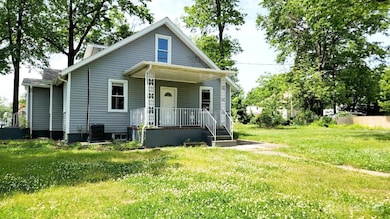 111 Demorest Ave unit 2nd, Avenel, NJ 07001 - photo 3