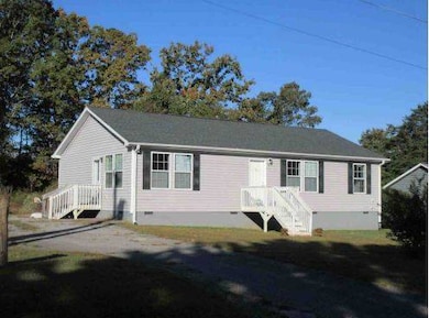 5217 Canterbury Dr, Conover, NC 28613 - photo 2