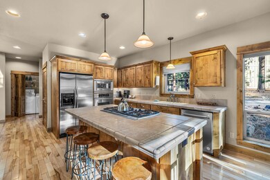 61395 Big Eddy Cir, Bend, OR 97702 - photo 7