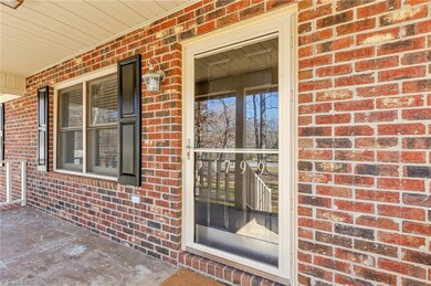 1799 Woodglo Dr, Asheboro, NC 27205 - photo 5