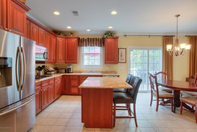 011_Kitchen