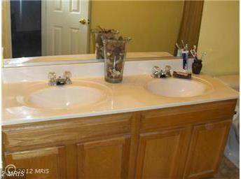 210 Fernwood Place, Warrenton, VA 20186 - photo 6