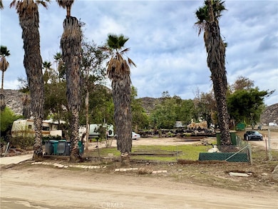 33510 Beverly Dr, Hemet, CA 92545 - photo 5