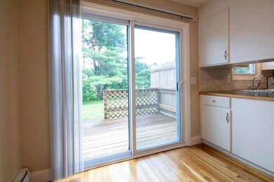 16 Oliver Dr, Hudson, NH 03051 - photo 4