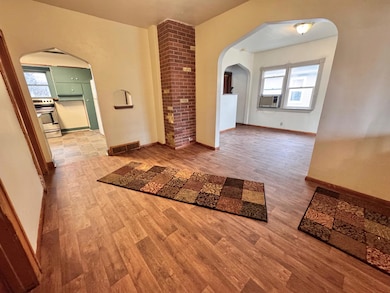 315 S 1st St, Marshall, MN 56258 - photo 4