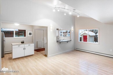 2BR - Living/Kitchen
