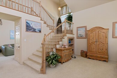2701 Windcrest Ct-MLS_Size-004-32-Living