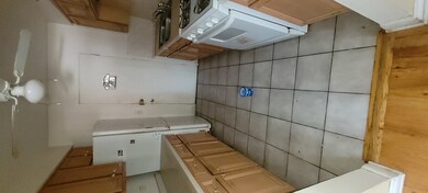 6331 N Fairfield Ave unit 102, Chicago, IL 60659 - photo 3