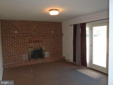 2730 Fillmore Dr, Chambersburg, PA 17201 - photo 6