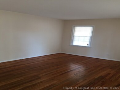 7537 Bridgeman Dr, Fayetteville, NC 28303 - photo 2