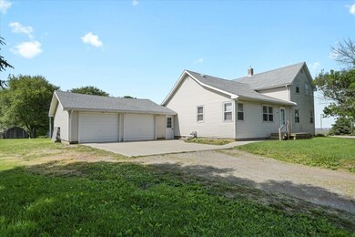 207 W Fillmore St, Philo, IL 61864 - photo 2
