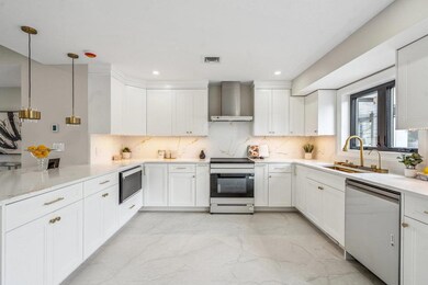 31 Kalda Ln, Plainview, NY 11803 - photo 6