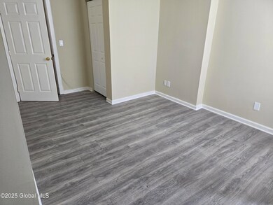 unlisted-address, Albany, NY 12210 - photo 7