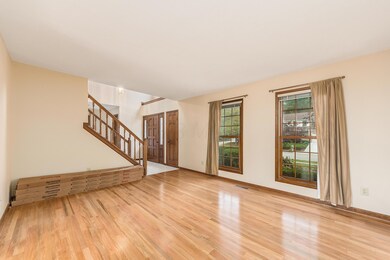 Living Room w/Hardwood Floors
