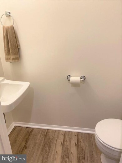 19101 Willow Spring Dr, Germantown, MD 20874 - photo 7