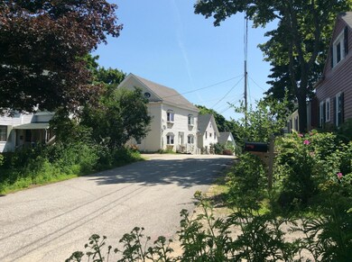 10-12 Somerset Place St NE, Bath, ME 04530 - photo 3