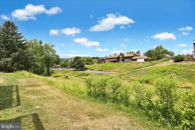 2 Heather Ct, Reading, PA 19606 - photo 3