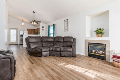 008_ecc_i 1844 Meadowlawn 017
