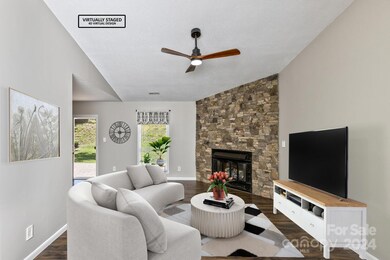 104 Scottlynn Ct, Asheville, NC 28806 - photo 5