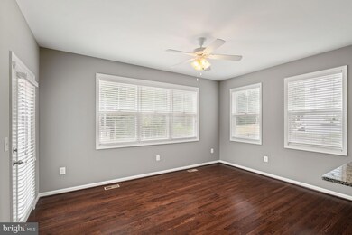 108 Saratoga Woods Ln, Stafford, VA 22556 - photo 7
