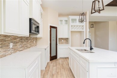 900 Windcrest Dr, Weslaco, TX 78596 - photo 2