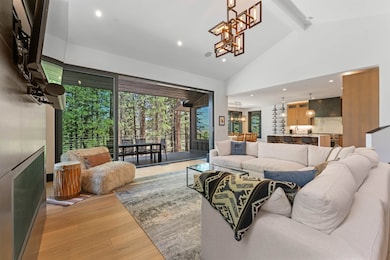 13321 Snowshoe Thompson Cir, Truckee, CA 96161 - photo 3