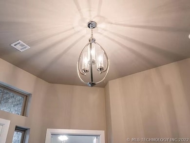 5510 Painted Pony Rd, Warr Acres, OK 73132 - photo 7