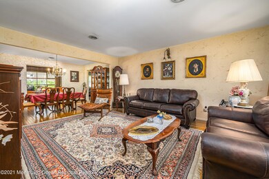 215 Westbrook Dr, Toms River, NJ 08757 - photo 4