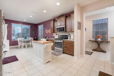 9644 W Fallen Leaf Ln, Peoria, AZ 85383 - photo 7