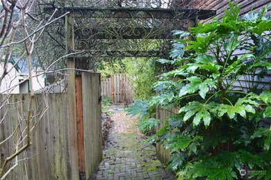 7710 218th St SW, Edmonds, WA 98026 - photo 4