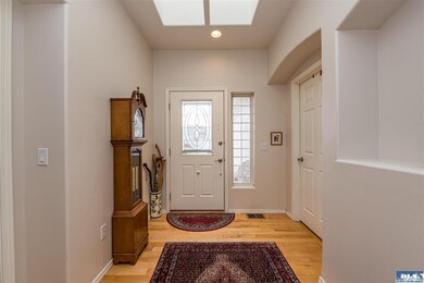 Hardwood Floors, Skylights & Art Niches