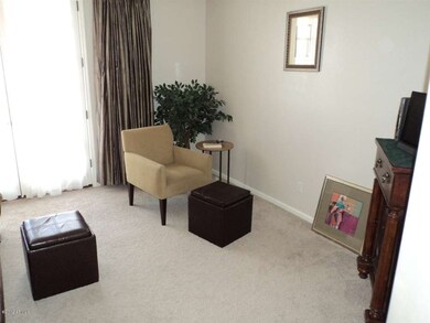 MASTER SITTING ROOM