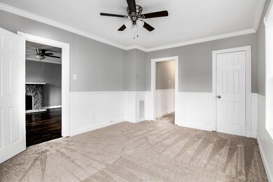 614 W Lang St, Alvin, TX 77511 - photo 7