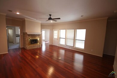 909 Wicket Ct, Tyler, TX 75703 - photo 5