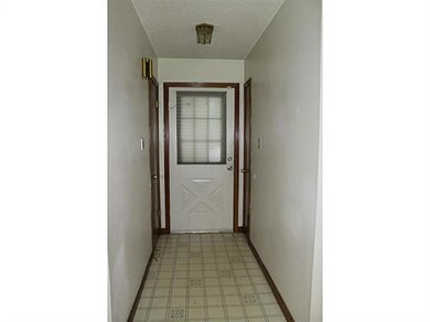 Foyer.