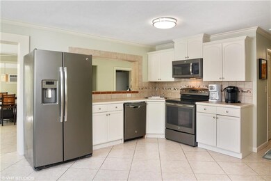 1836 NE 22nd Dr, Jensen Beach, FL 34957 - photo 5