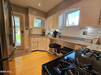 2101 Juniata Gap Rd unit 3, De Soto, PA 16601 - photo 5