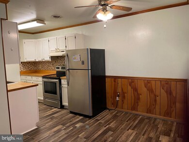 5802F Olive Ct unit 415, Frederick, MD 21703 - photo 3