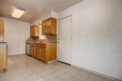 4535 E 15th St, Tucson, AZ 85711 - photo 7