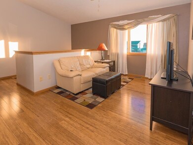 4034 Mark Dr, Waterloo, IA 50701 - photo 4