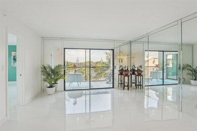 Extremely Spacious Living room, wide open floor pl