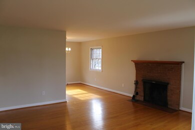 525 Azalea St, Culpeper, VA 22701 - photo 2