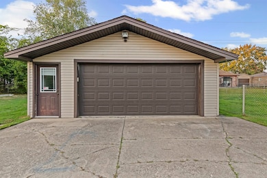 34735 Joel St, Chesterfield, MI 48047 - photo 5