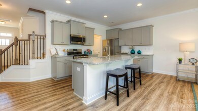 22 Ravens Ridge Rd, Hendersonville, NC 28792 - photo 5