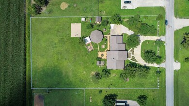 5507 Saddle Dr, Needville, TX 77461 - photo 3