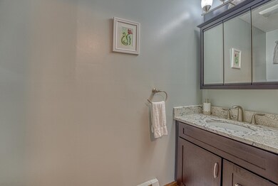 1179 Daniel Webster Hwy unit 12, Woodstock, NH 03262 - photo 4